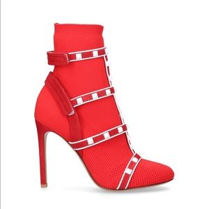 Valentino Garavani Rockstud Bodytech Ankle Boots